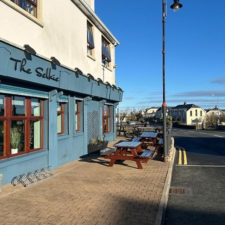 3 Fishery Cottages - 2 Bedroom House Close To Town バンドラン エクステリア 写真